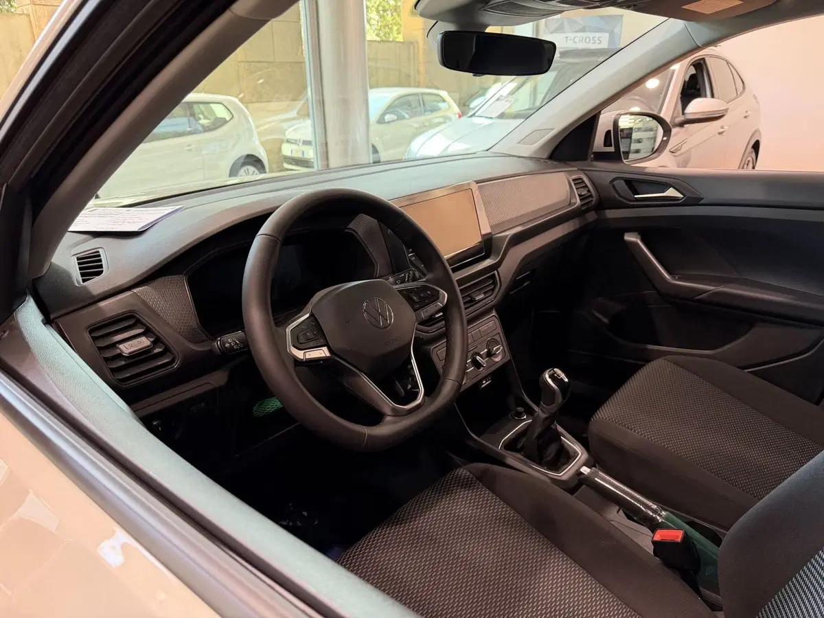 Volkswagen T-Cross nuova a Genova (7)