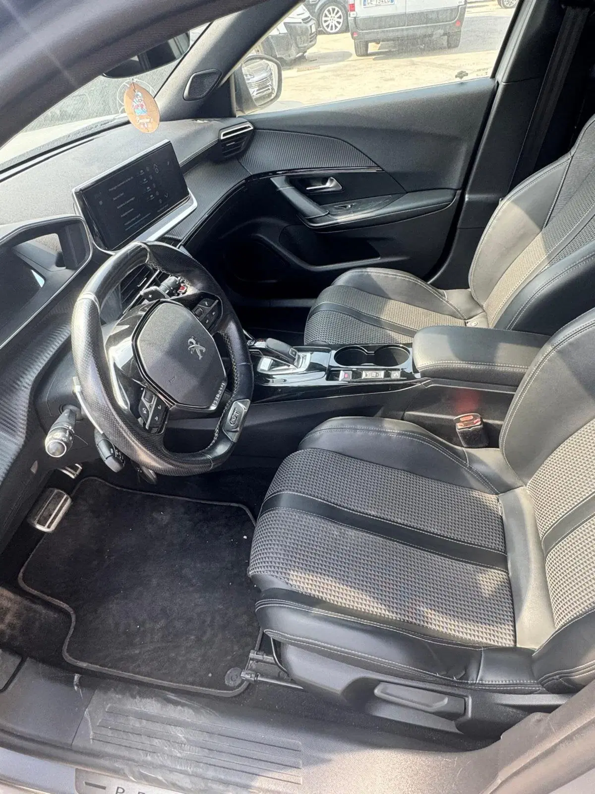 Peugeot 2008 usata a Caserta (10)