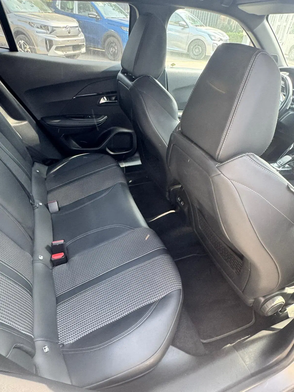 Peugeot 2008 usata a Caserta (9)