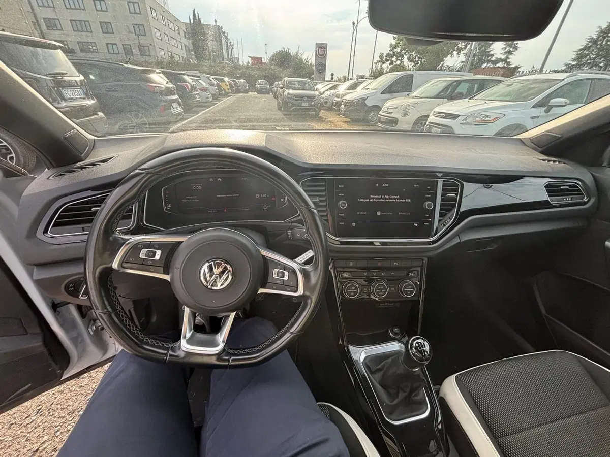 Volkswagen T-Roc usata a Massa-Carrara (12)