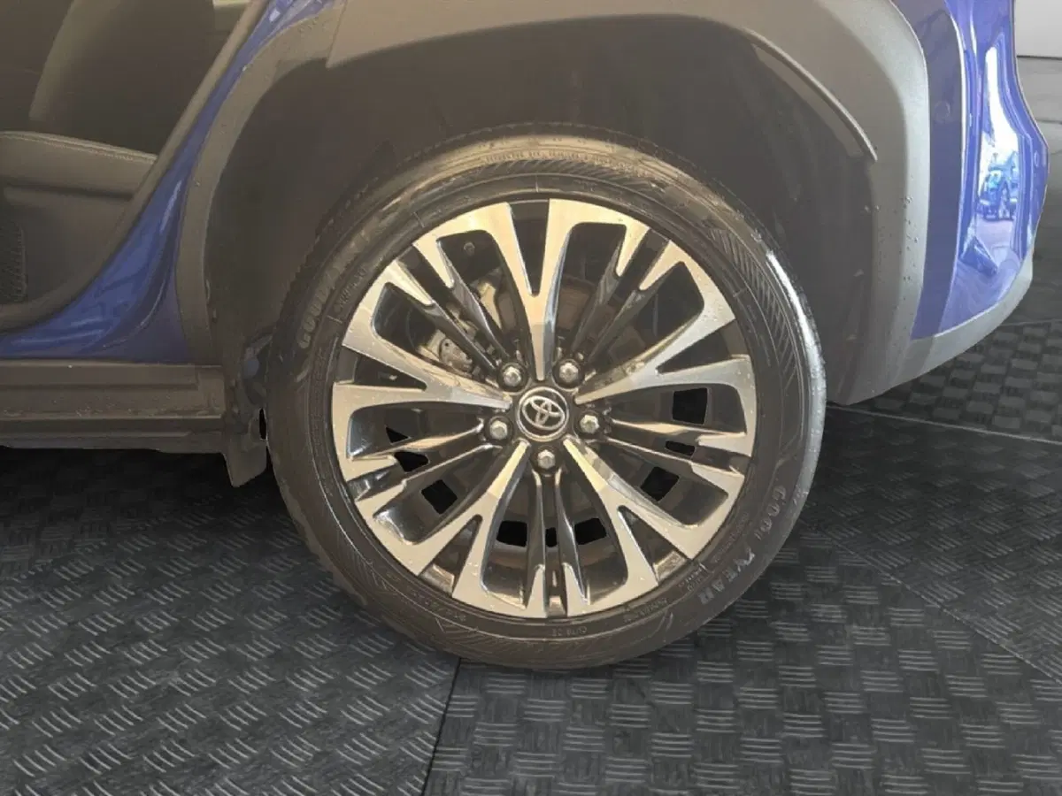 Toyota Yaris Cross usata a Roma (9)