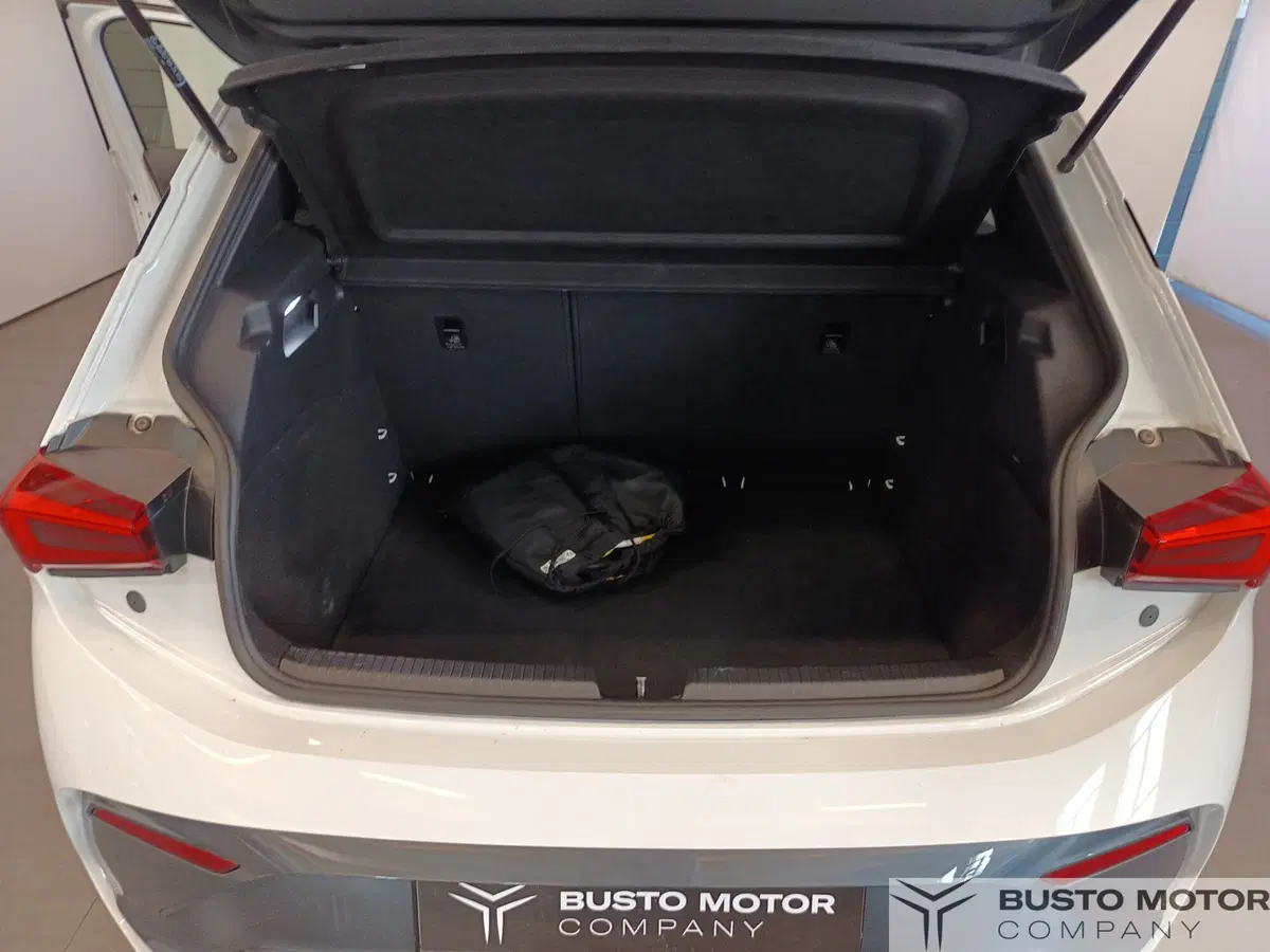 Cupra Born usata a Varese (10)