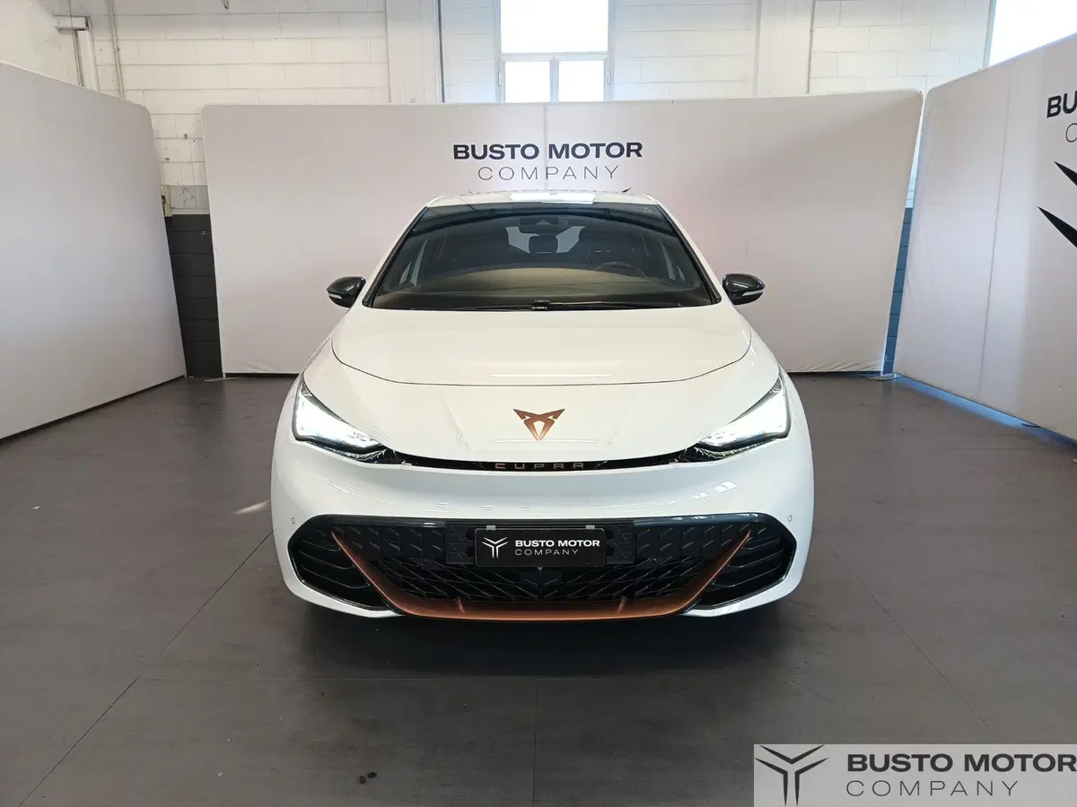 Cupra Born usata a Varese (2)