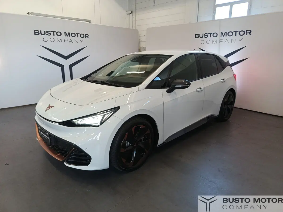 Cupra Born usata a Varese (3)