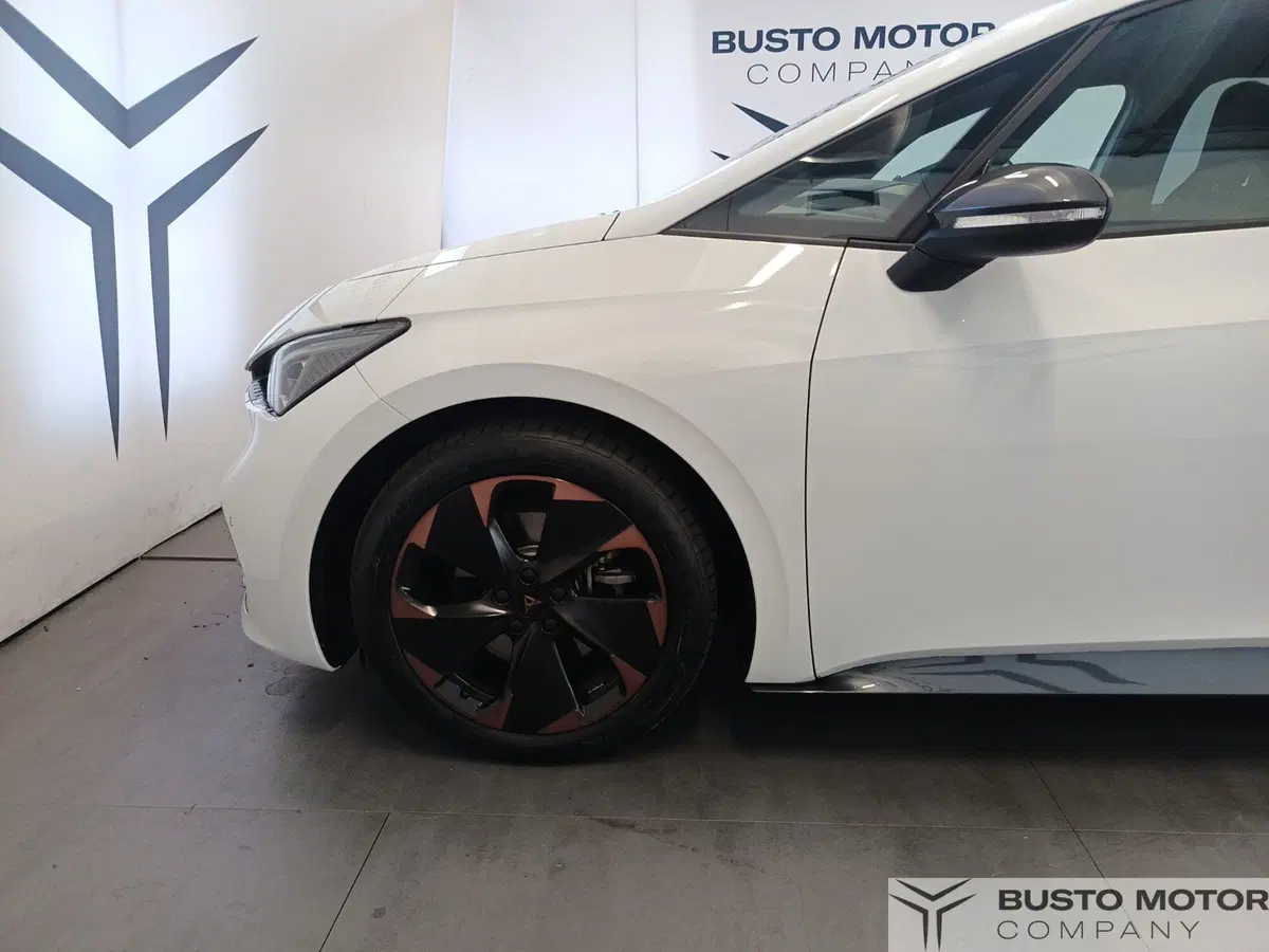 Cupra Born usata a Varese (7)