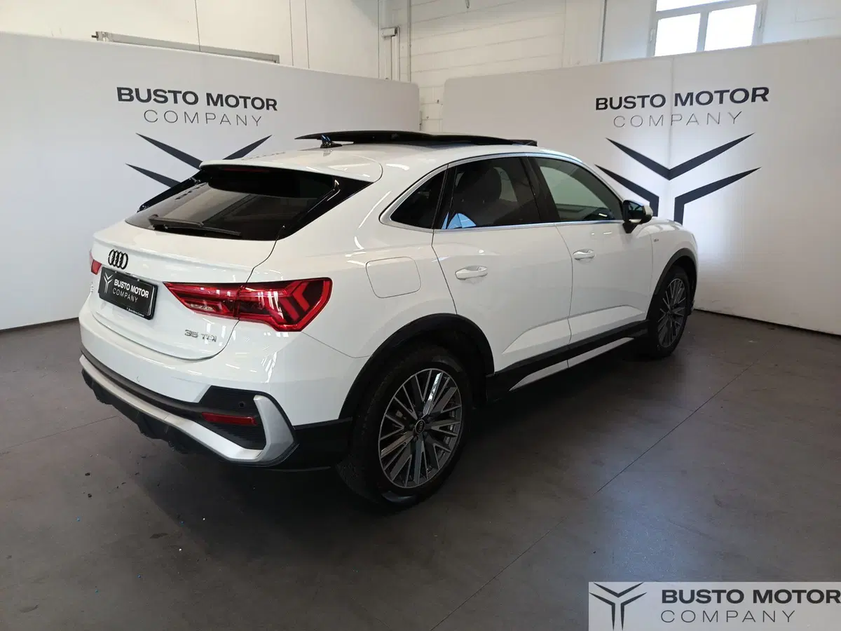 Audi Q3 Sportback usata a Varese (4)
