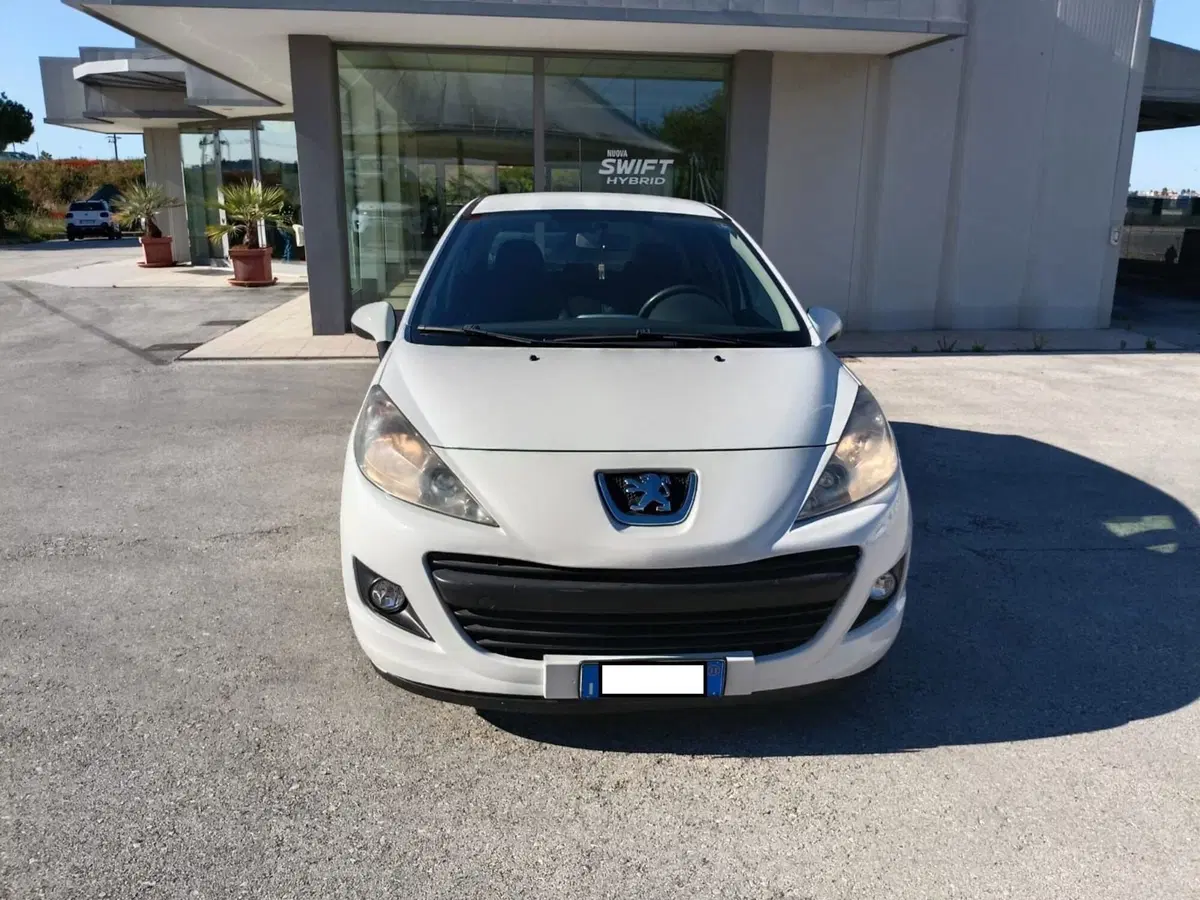 Peugeot 207 usata a Macerata