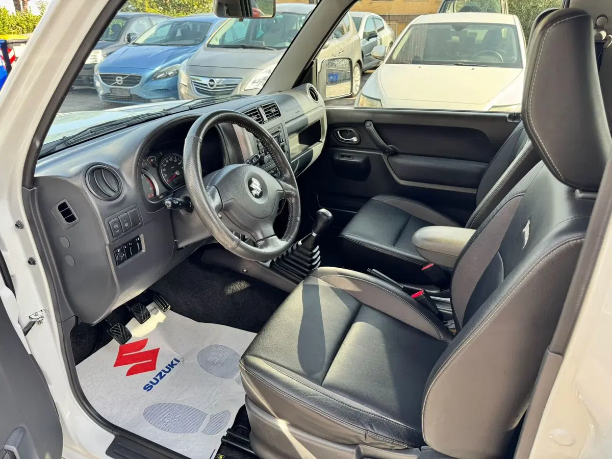 Suzuki Jimny usata a Macerata (9)