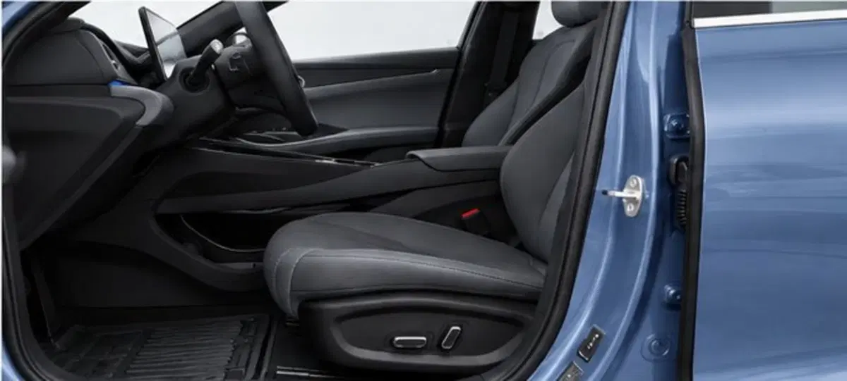 Byd Seal 6 DM-i nuova a Bologna (7)