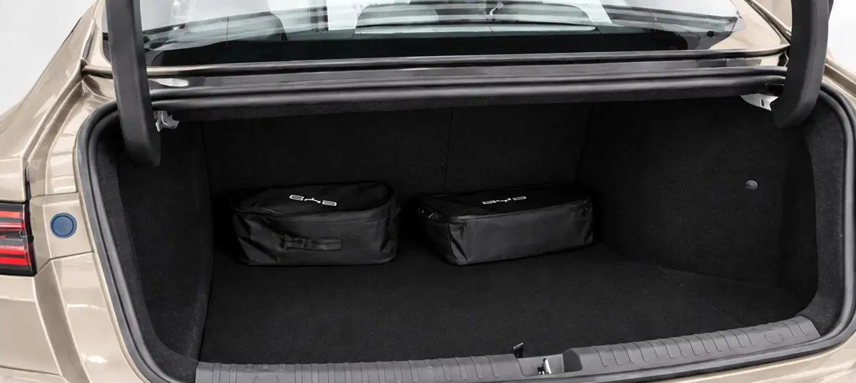 Byd Seal 6 DM-i nuova a Bologna (8)
