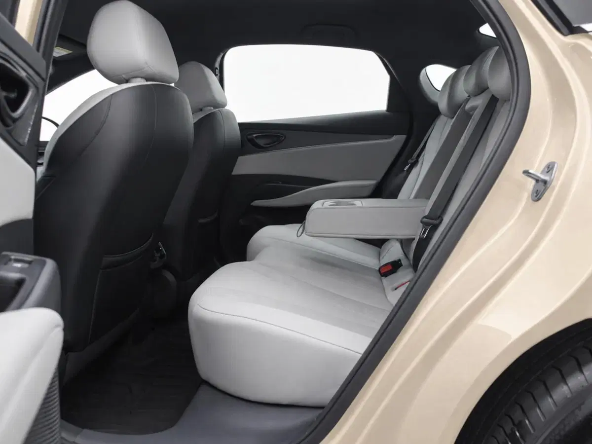 Byd Seal 6 DM-i nuova a Bologna (12)