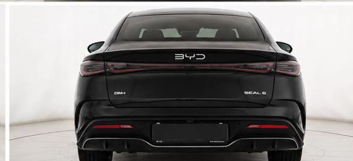Byd Seal 6 DM-i nuova a Bologna (3)