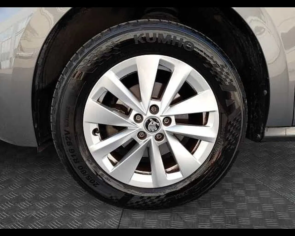 Skoda Kamiq usata a Ravenna (14)