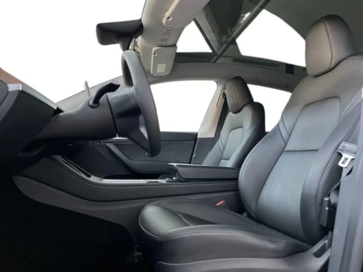 Tesla Model Y usata a Verona (10)