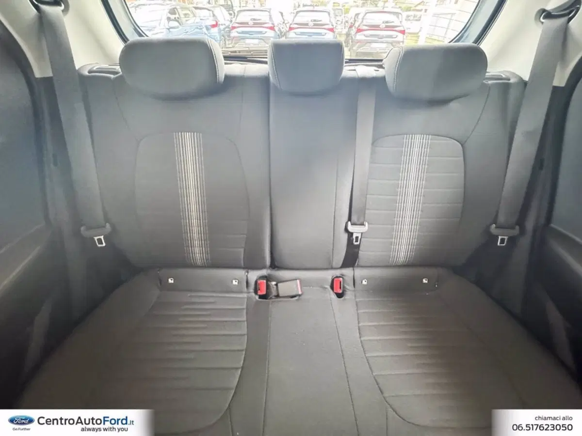 Hyundai i10 usata a Roma (9)