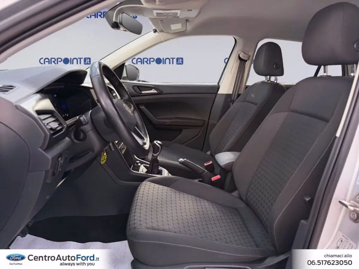 Volkswagen T-Cross usata a Roma (9)