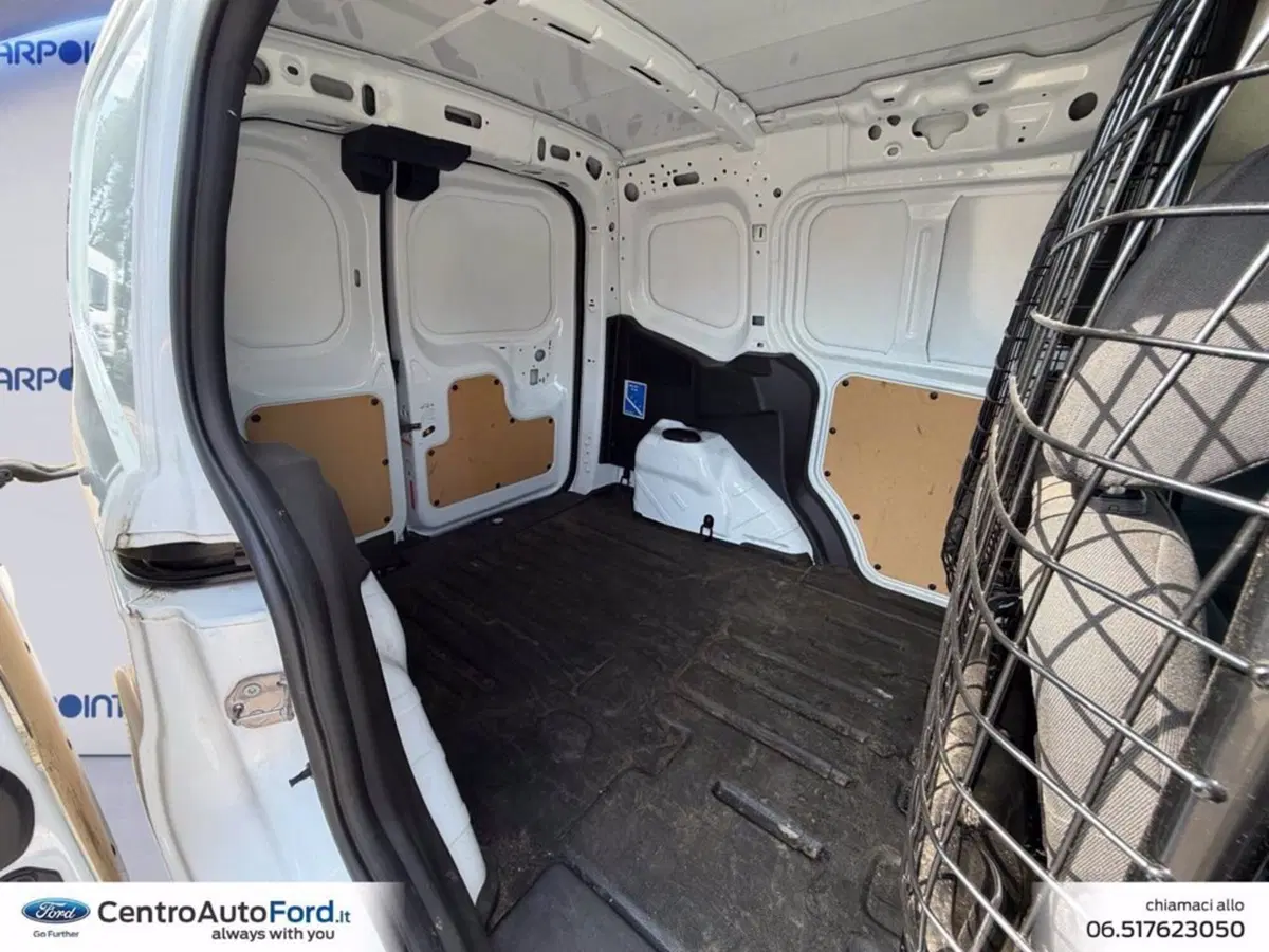 Ford Transit Courier usata a Roma (13)