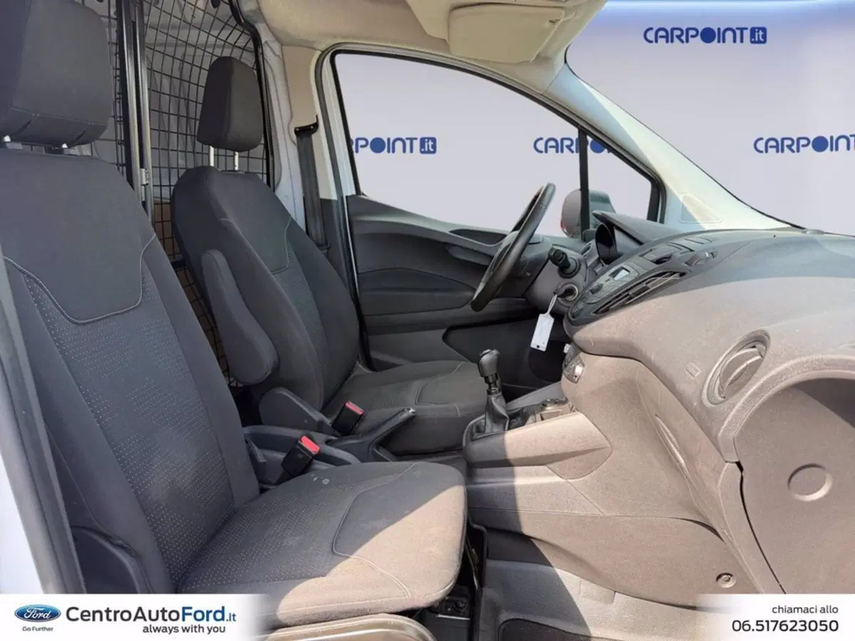 Ford Transit Courier usata a Roma (15)