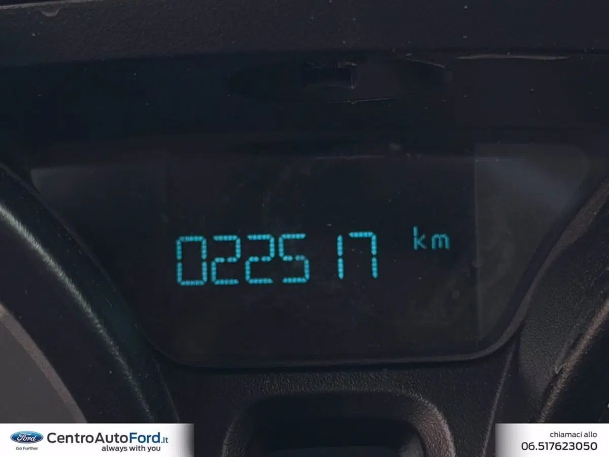 Ford Transit Courier usata a Roma (16)