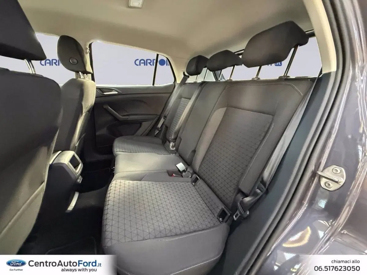 Volkswagen T-Cross usata a Roma (13)