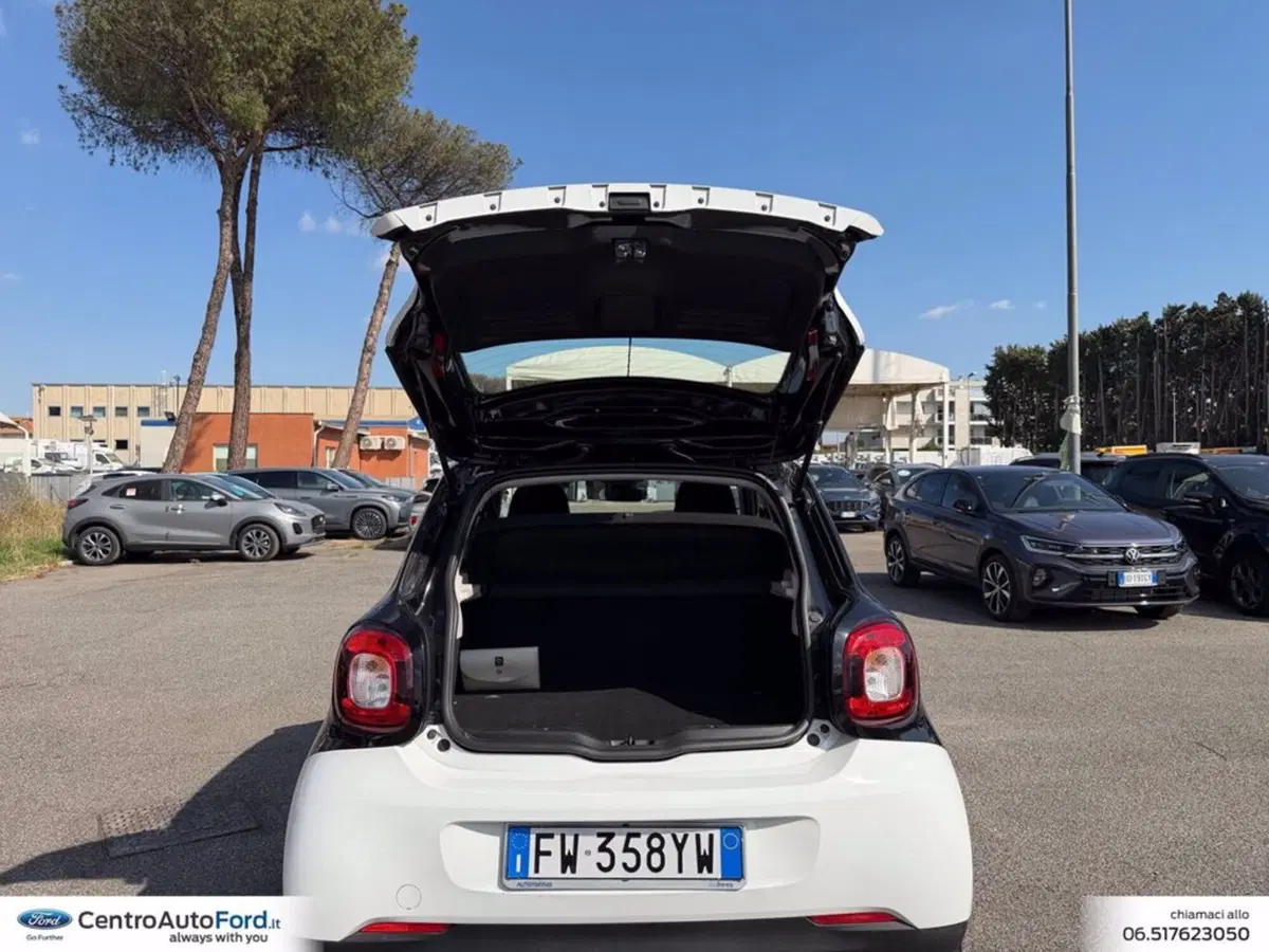 smart forfour usata a Roma (17)