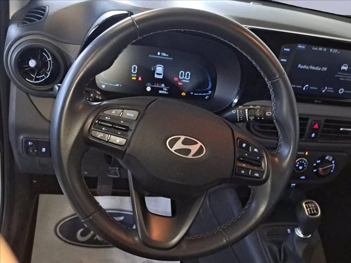Hyundai i10 usata a Milano (13)