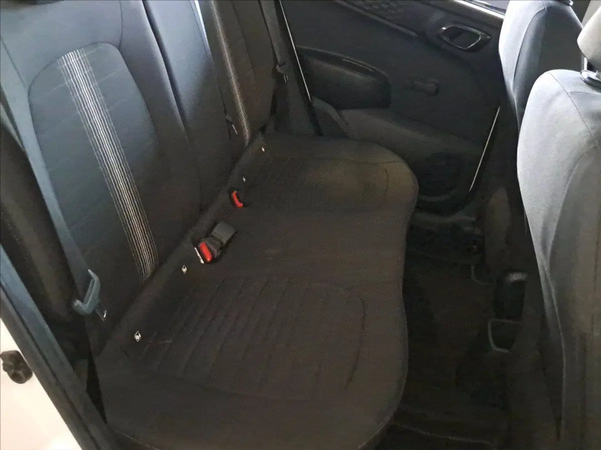 Hyundai i10 usata a Milano (20)