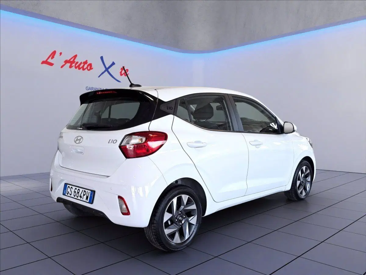 Hyundai i10 usata a Milano (6)