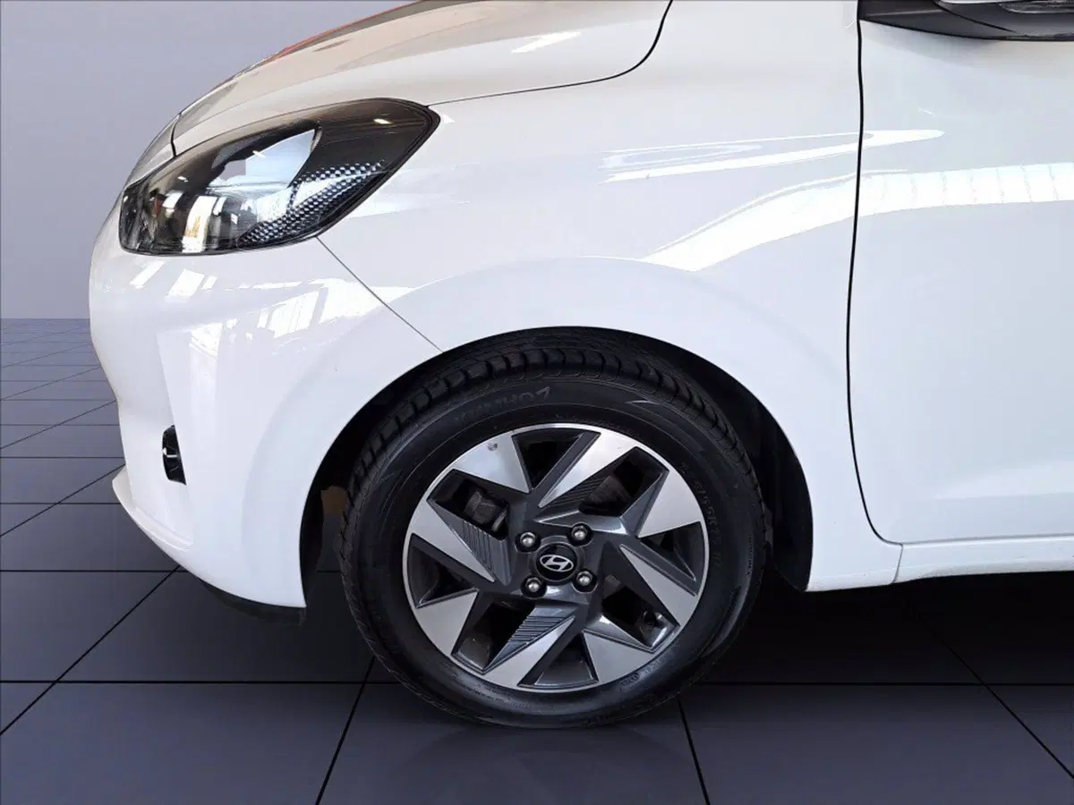Hyundai i10 usata a Milano (9)