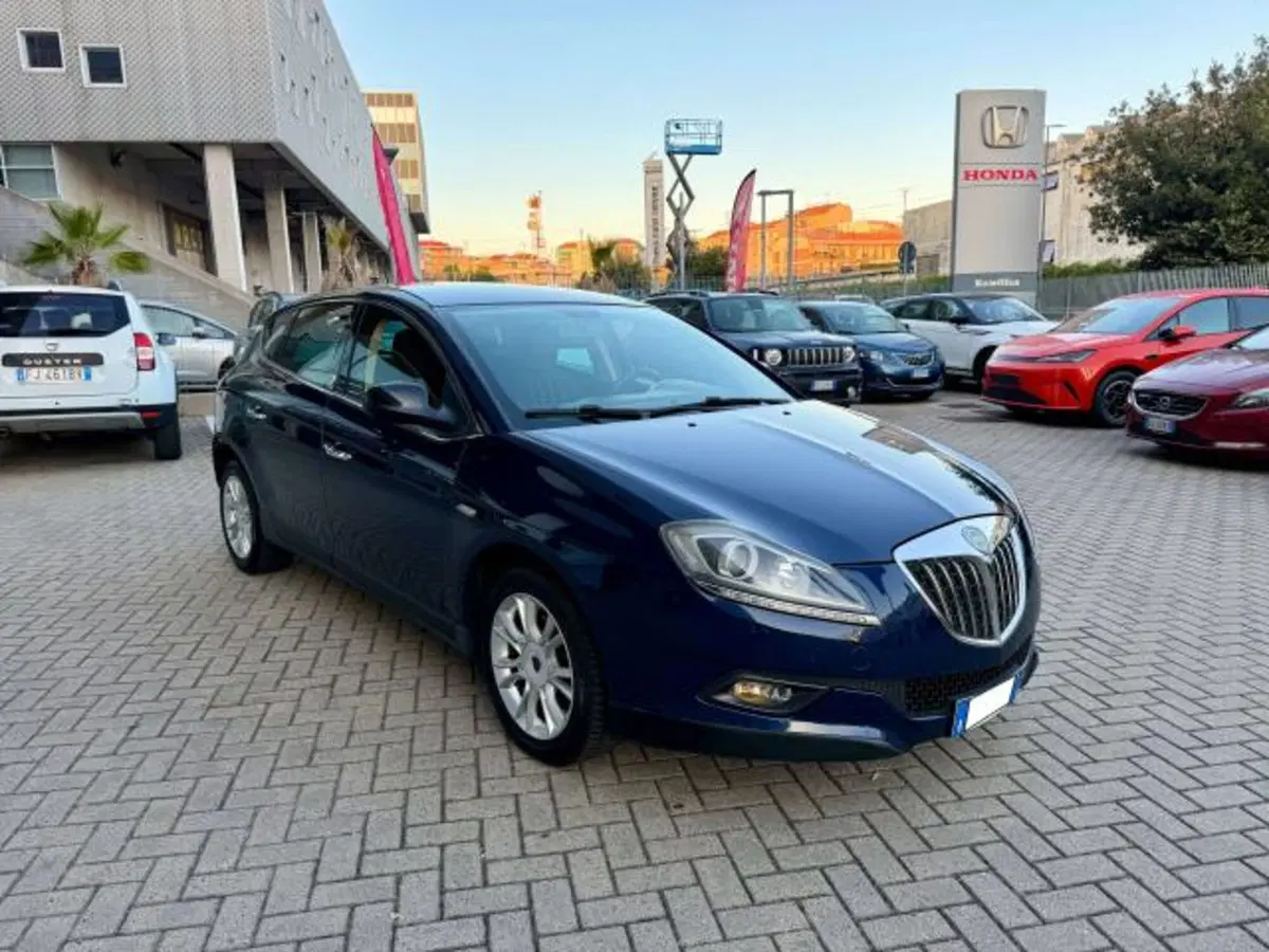 Lancia Delta usata a Savona (4)