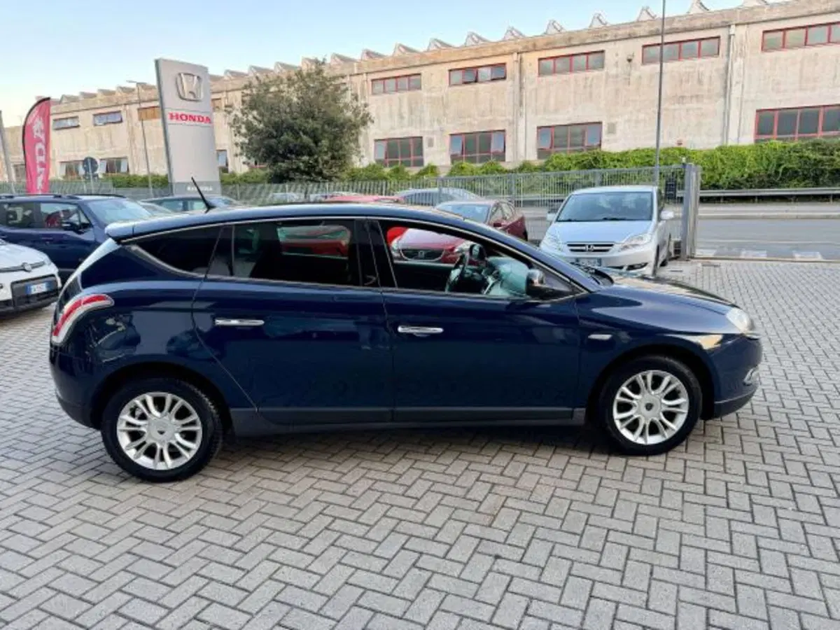 Lancia Delta usata a Savona (5)