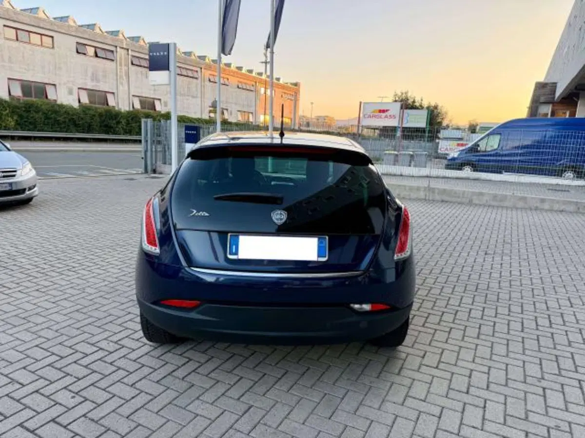 Lancia Delta usata a Savona (7)
