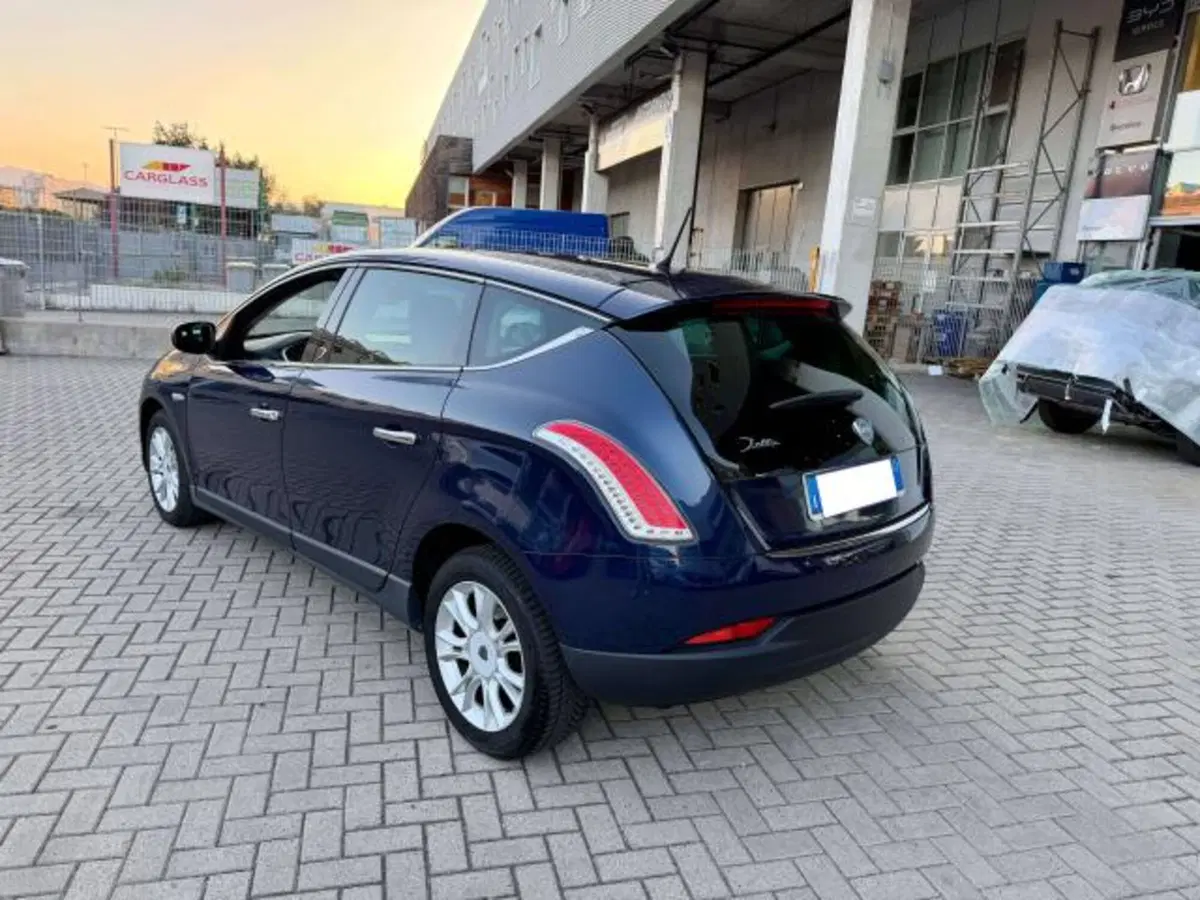 Lancia Delta usata a Savona (8)