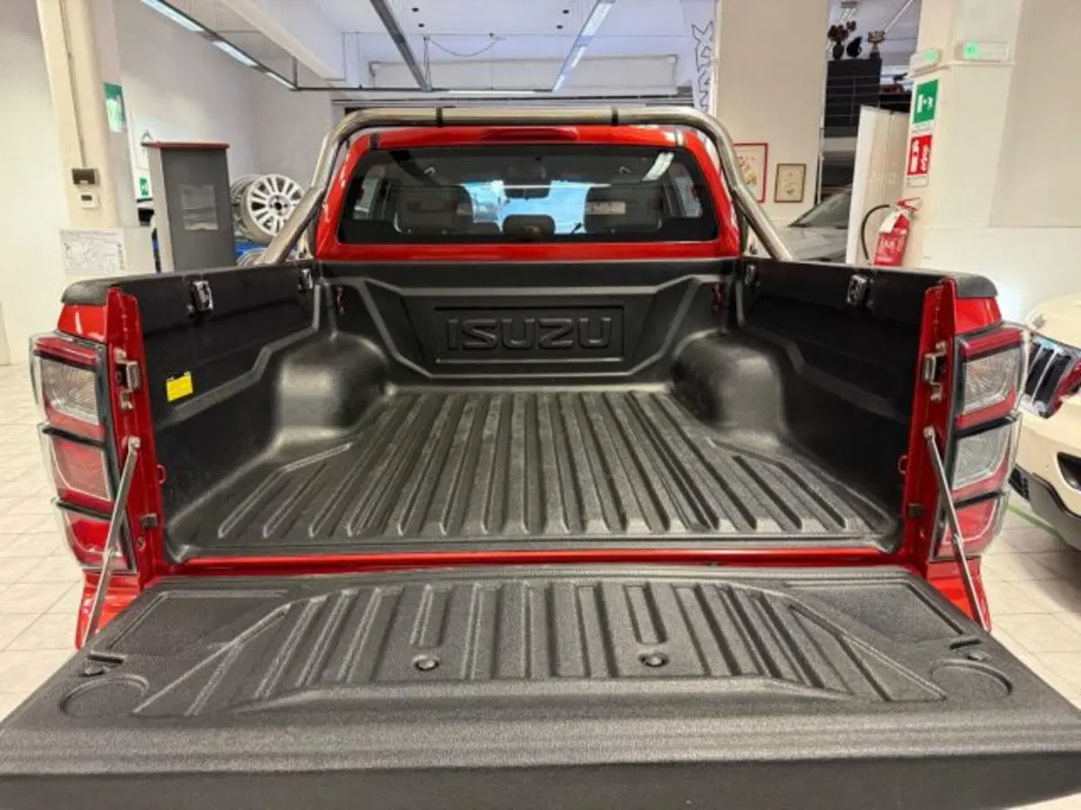 Isuzu D-Max Pick-up usata a Siena (5)