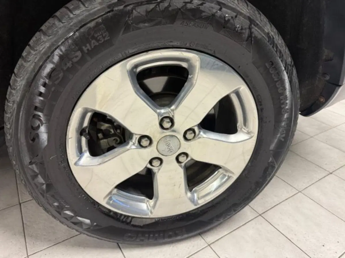Jeep Grand Cherokee usata a Siena (16)