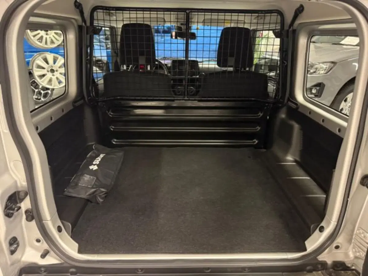 Suzuki Jimny usata a Siena (10)