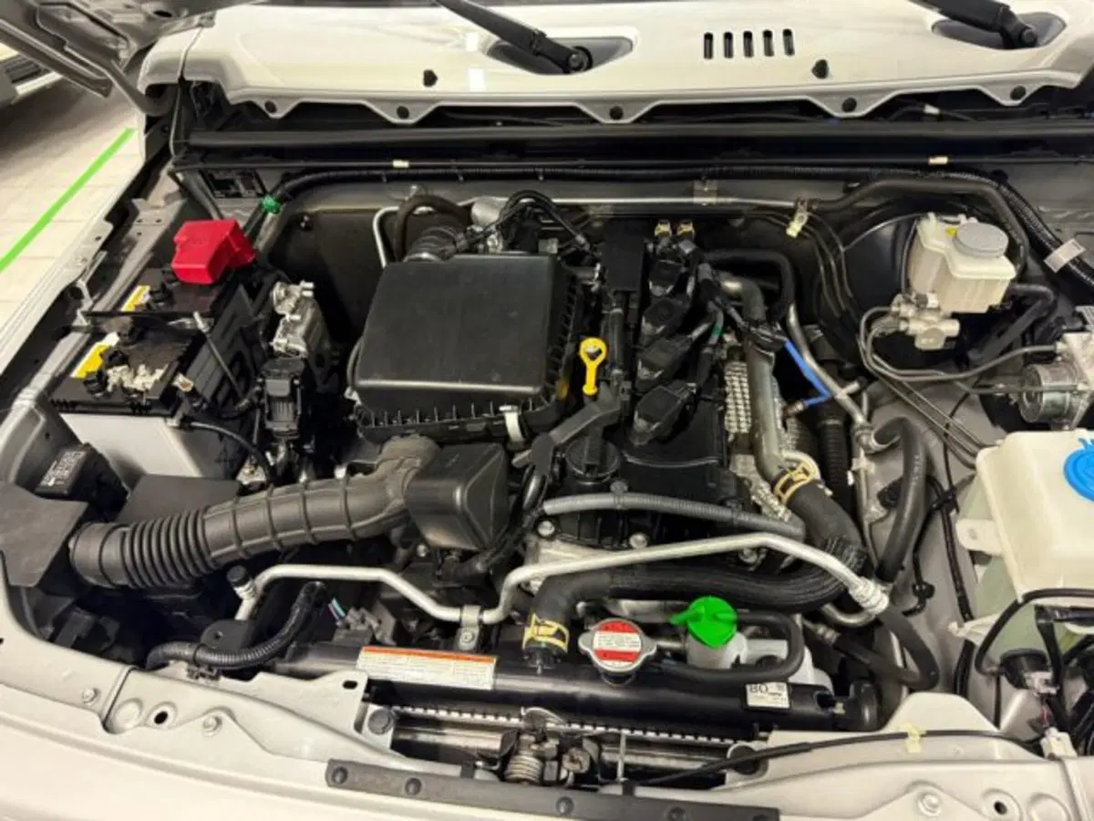 Suzuki Jimny usata a Siena (11)