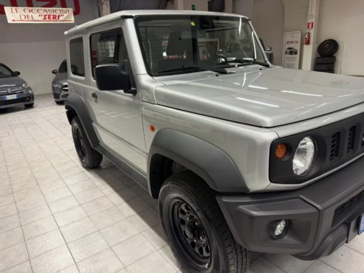 Suzuki Jimny usata a Siena (3)