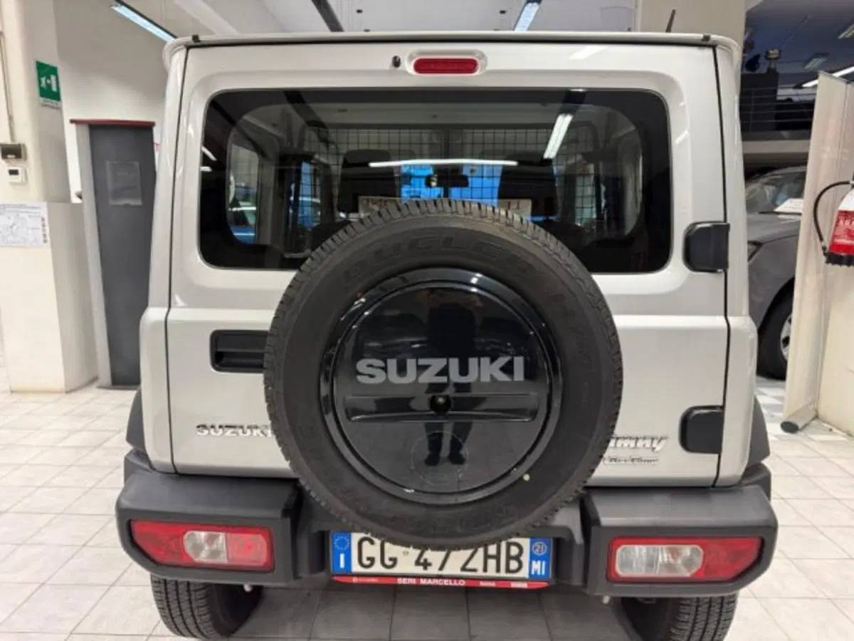 Suzuki Jimny usata a Siena (4)