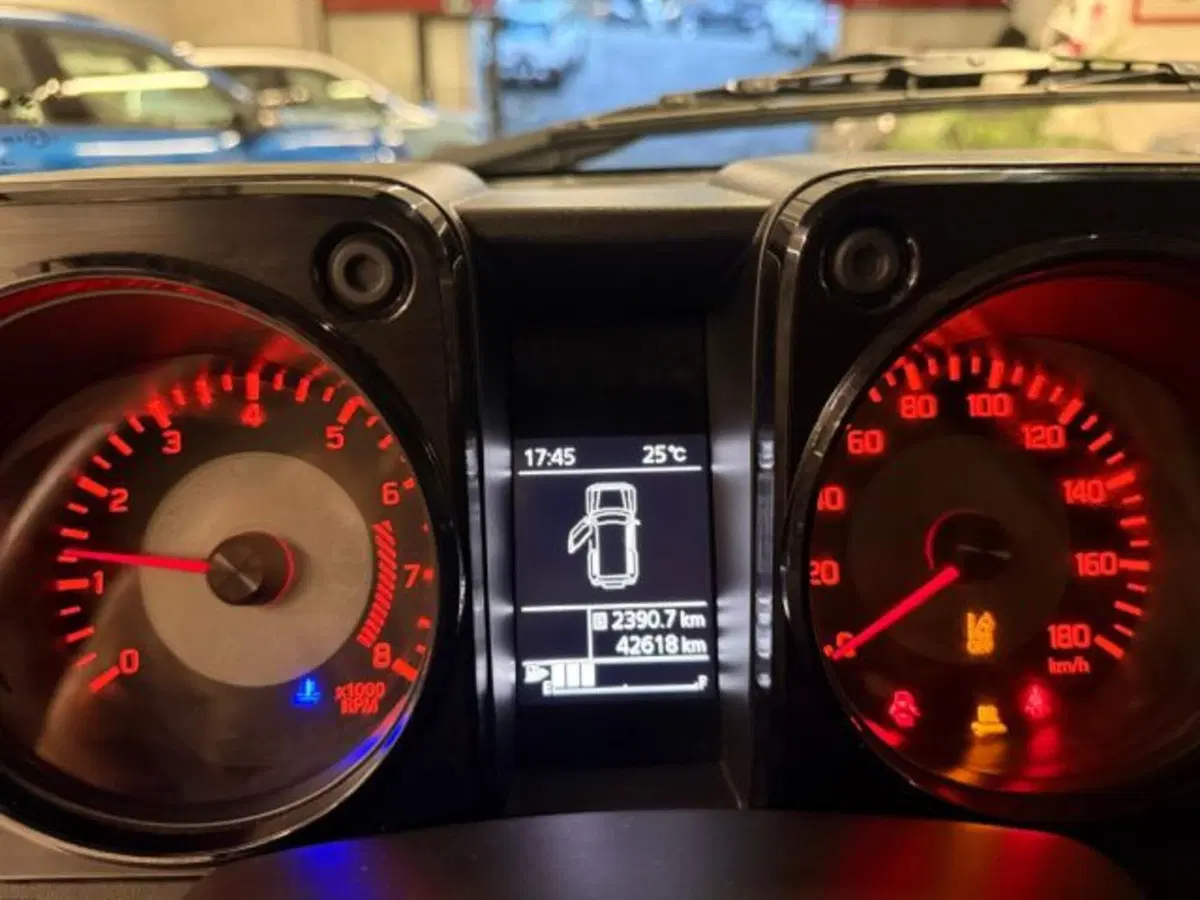 Suzuki Jimny usata a Siena (7)