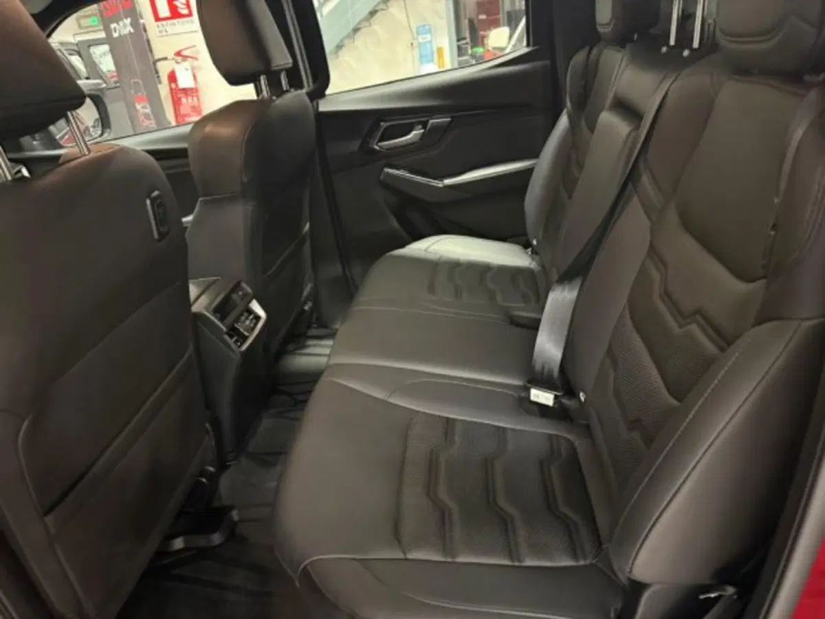 Isuzu D-Max Pick-up usata a Siena (10)