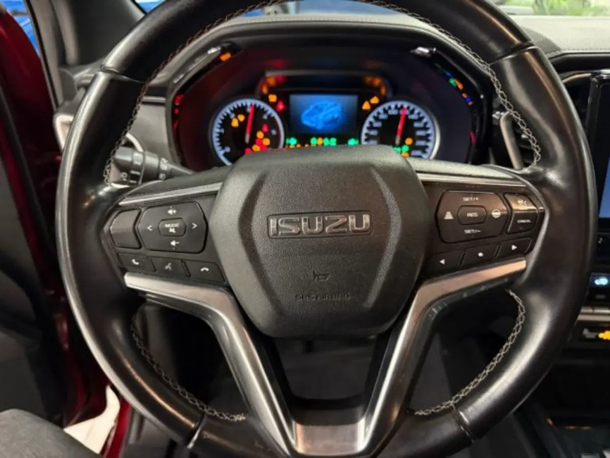Isuzu D-Max Pick-up usata a Siena (6)
