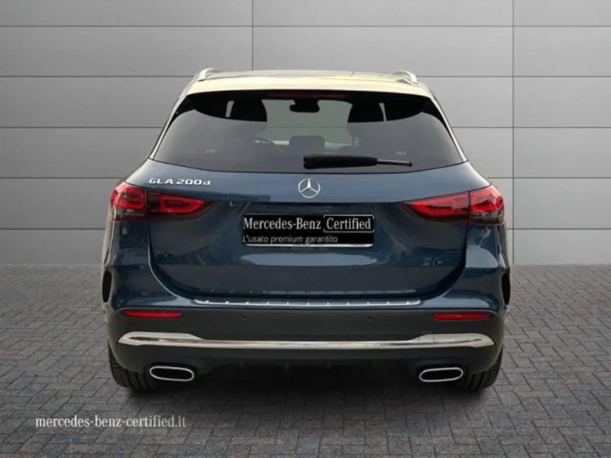 Mercedes-Benz GLA SUV usata a Avellino (4)