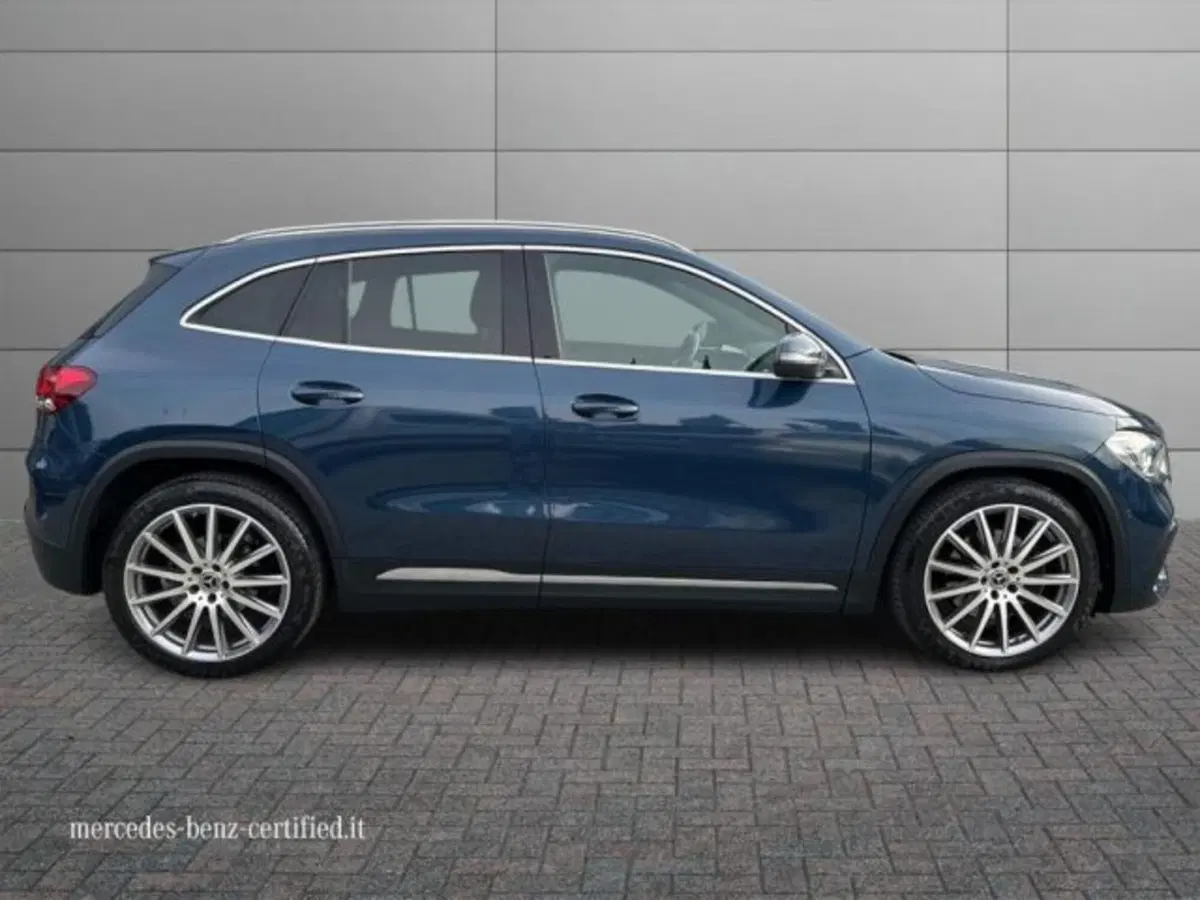 Mercedes-Benz GLA SUV usata a Avellino (5)