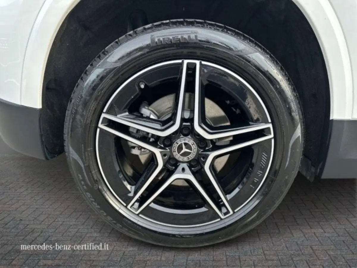 Mercedes-Benz GLA SUV usata a Avellino (17)