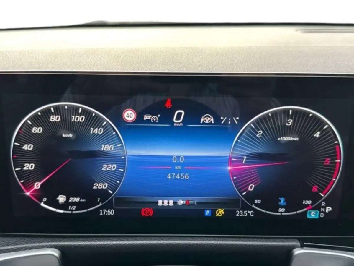 Mercedes-Benz GLB usata a Avellino (13)