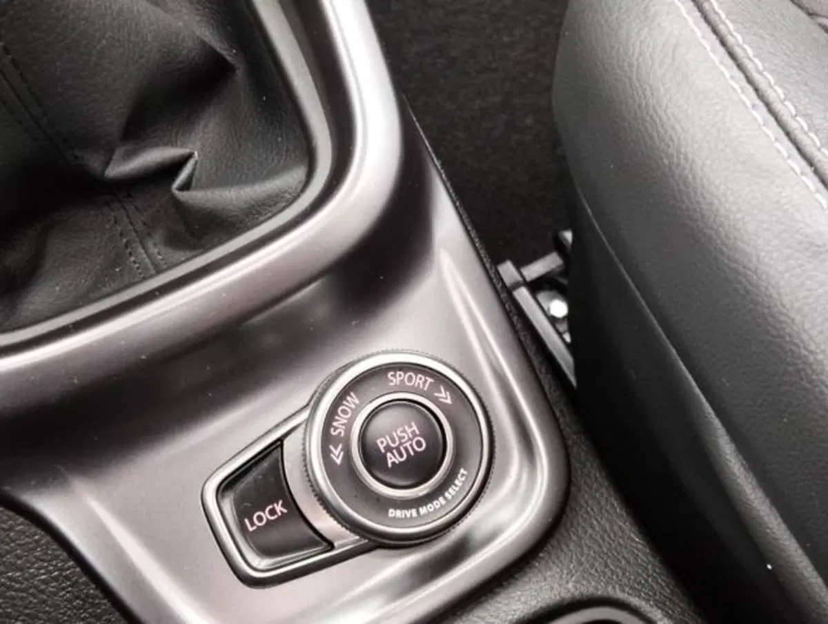 Suzuki Vitara usata a Como (18)