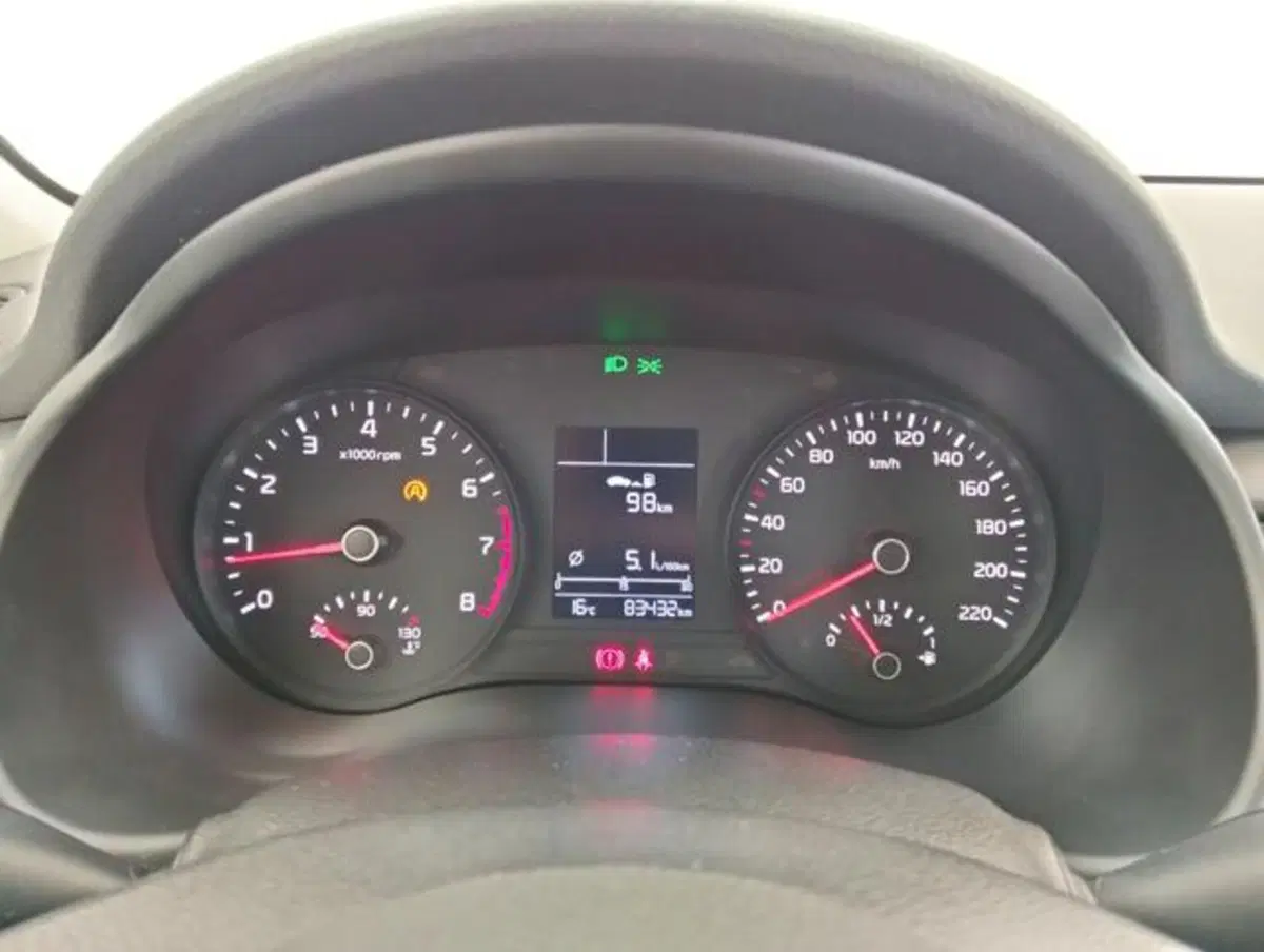 Kia Stonic usata a Como (11)