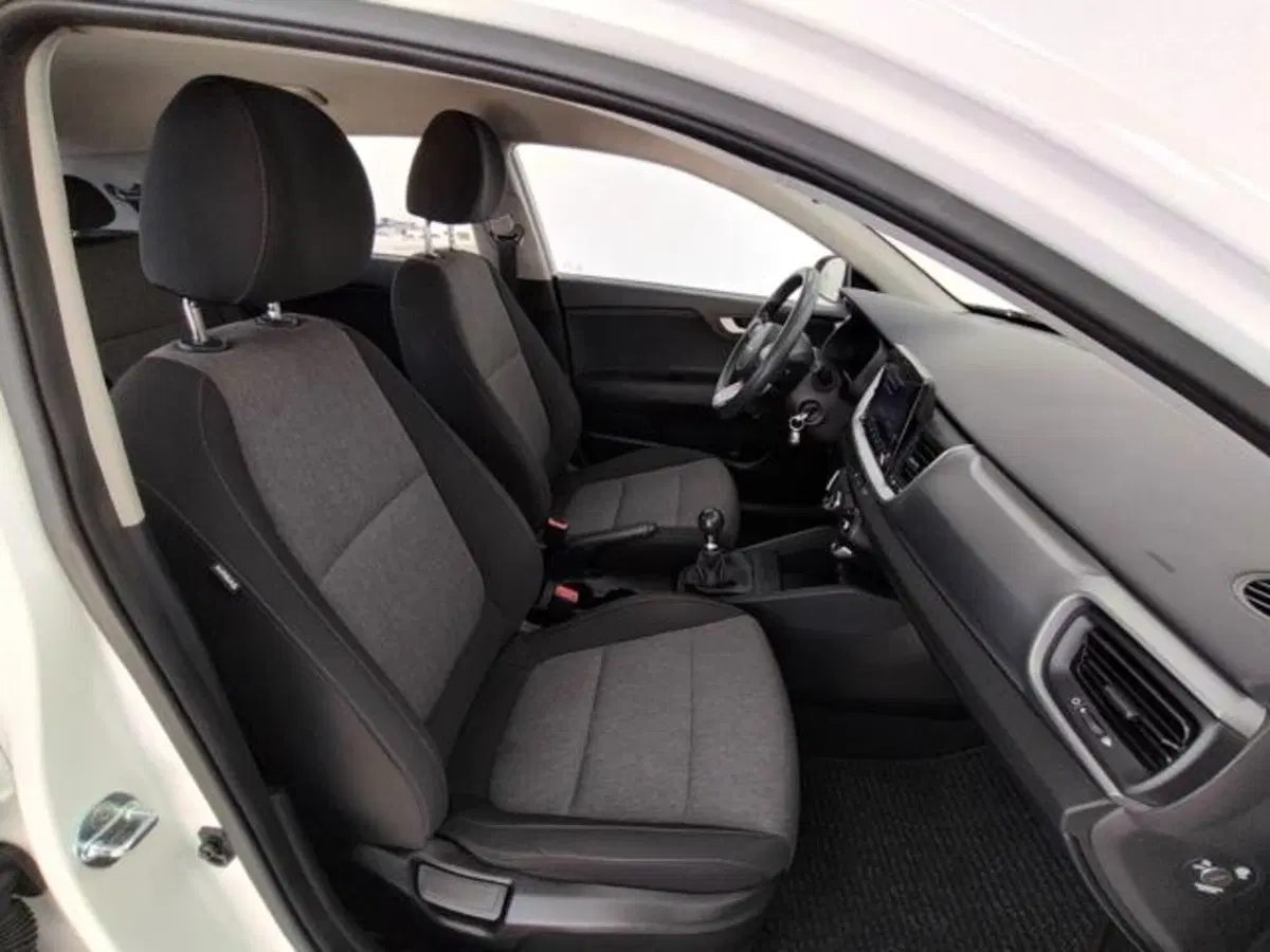 Kia Stonic usata a Como (3)