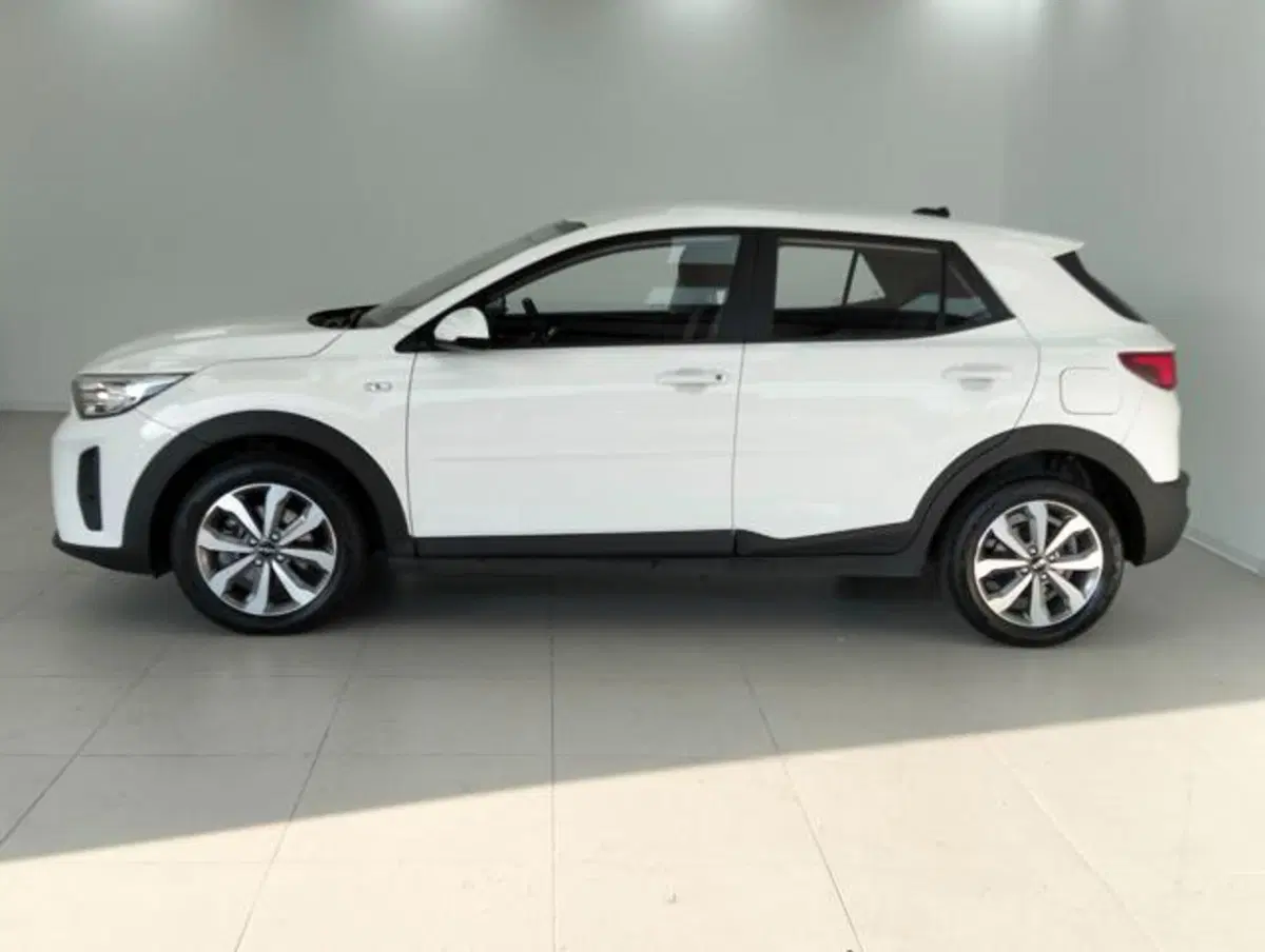 Kia Stonic usata a Como (8)